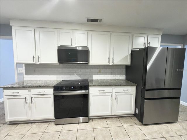 9989 LEAHY ROAD, Jacksonville, FL 32246