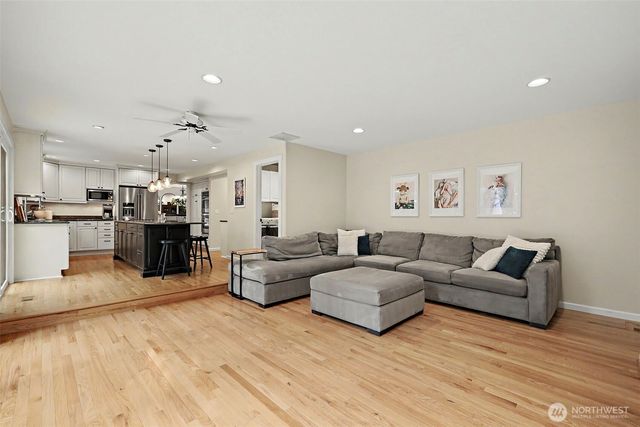 16101 SE 149th Street, Renton, WA 98059