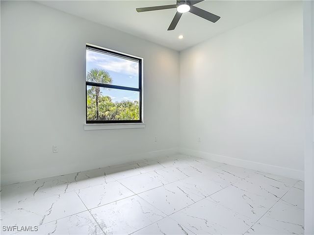 2707 36TH AVE SE, Naples, FL 34117