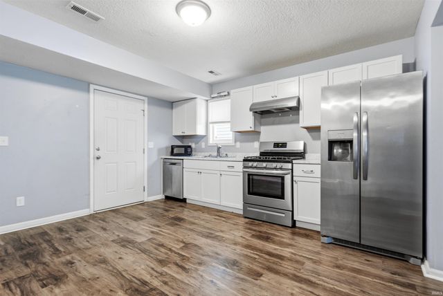 2536 Caroline Street, Fort Wayne, IN 46803