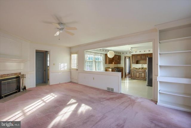6347 STEPHENS XING, Mechanicsburg, PA 17050