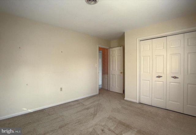 6347 STEPHENS XING, Mechanicsburg, PA 17050