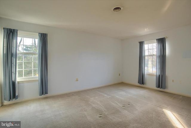 6347 STEPHENS XING, Mechanicsburg, PA 17050