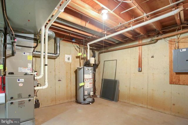 6347 STEPHENS XING, Mechanicsburg, PA 17050