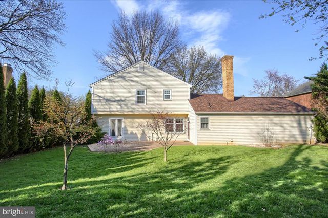 6347 STEPHENS XING, Mechanicsburg, PA 17050