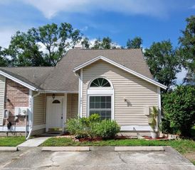 5801 RED CEDAR LANE, Tampa, FL 33625