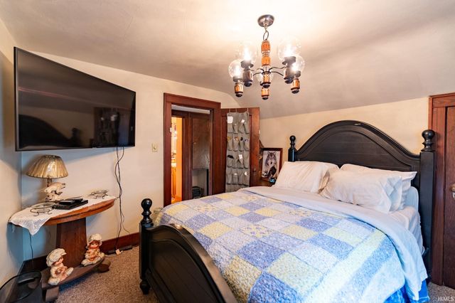 220 Goshen Avenue, Elkhart, IN 46516