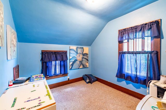220 Goshen Avenue, Elkhart, IN 46516