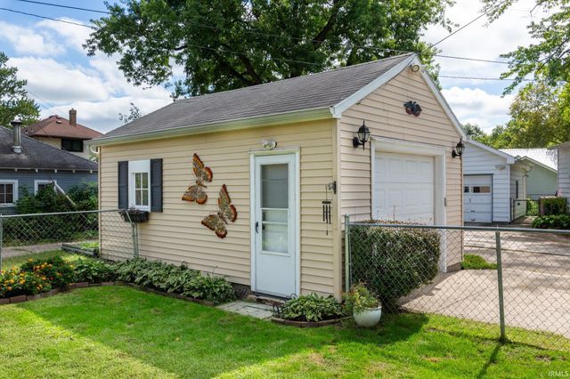 220 Goshen Avenue, Elkhart, IN 46516