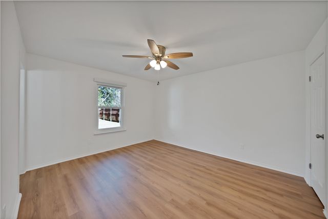 715 E Avenue F, Midlothian, TX 76065