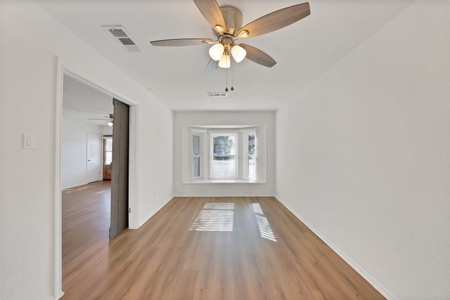 715 E Avenue F, Midlothian, TX 76065