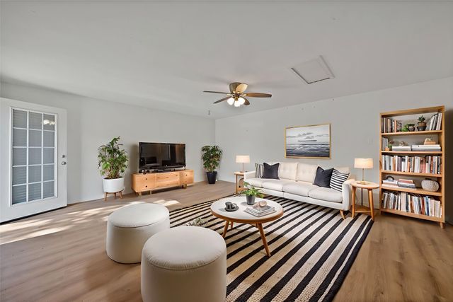 715 E Avenue F, Midlothian, TX 76065