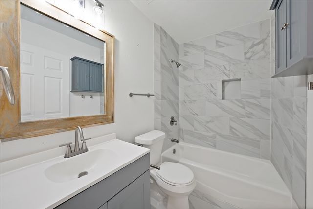 715 E Avenue F, Midlothian, TX 76065