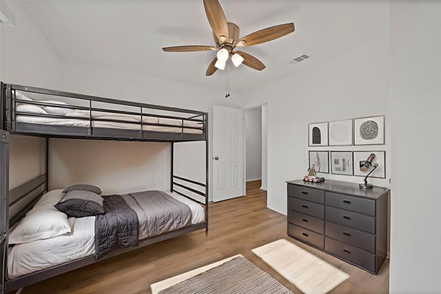 715 E Avenue F, Midlothian, TX 76065