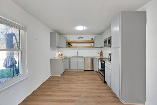 715 E Avenue F, Midlothian, TX 76065