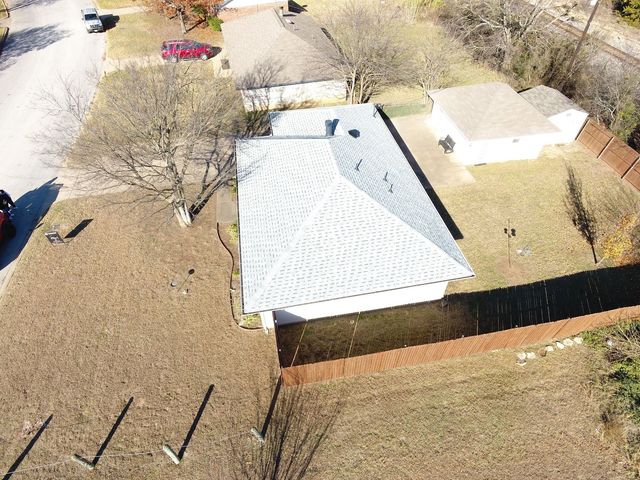 715 E Avenue F, Midlothian, TX 76065