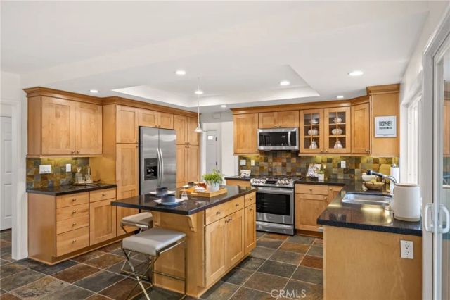 12 Mayflower, Irvine, CA 92620