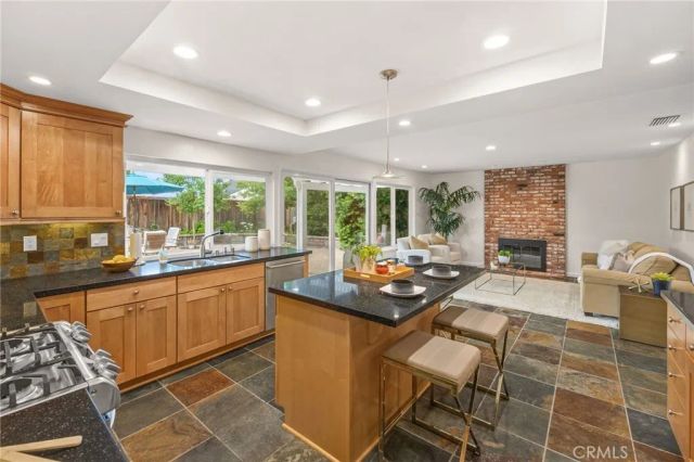 12 Mayflower, Irvine, CA 92620