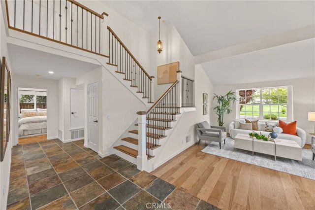 12 Mayflower, Irvine, CA 92620