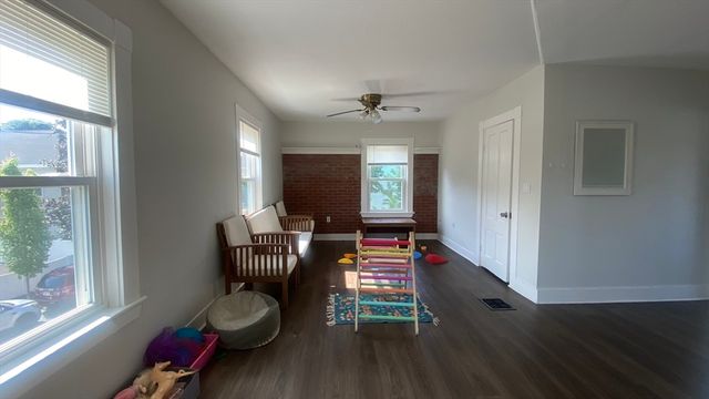 5 Blaine Ave 2, Beverly, MA 01914