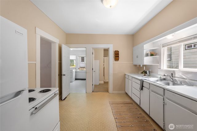 1152 Ellis Street, Bellingham, WA 98225
