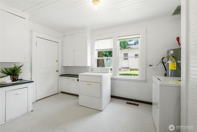 1152 Ellis Street, Bellingham, WA 98225
