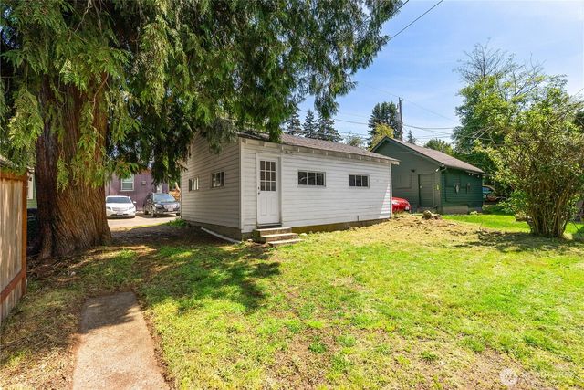 1152 Ellis Street, Bellingham, WA 98225