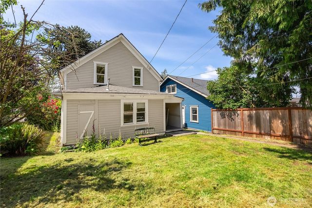 1152 Ellis Street, Bellingham, WA 98225