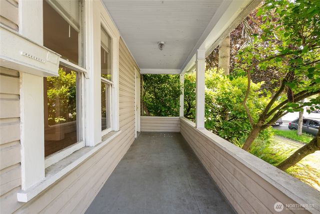 1152 Ellis Street, Bellingham, WA 98225