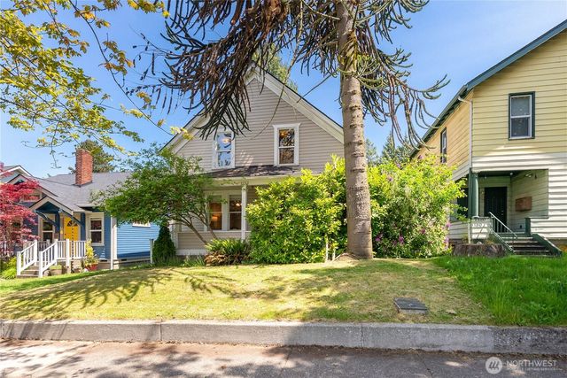1152 Ellis Street, Bellingham, WA 98225