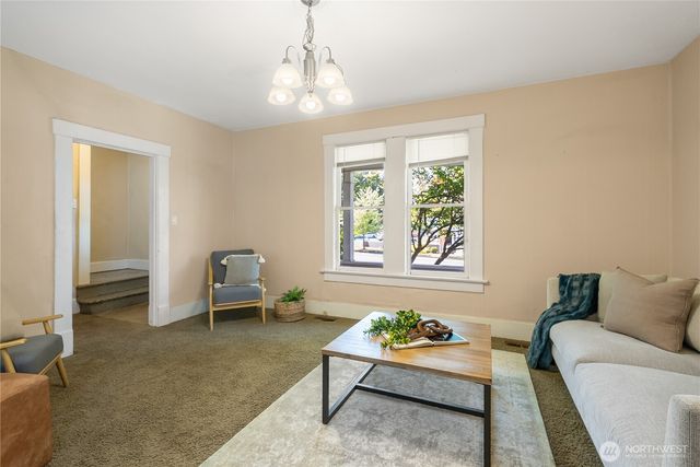 1152 Ellis Street, Bellingham, WA 98225