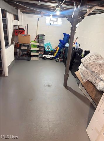 12322 Garland Avenue, Garfield Heights, OH 44125