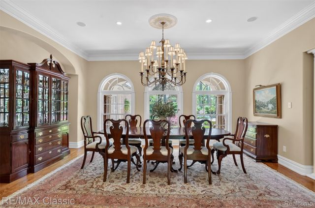 2360 Private Drive, Lake Angelus, MI 48329