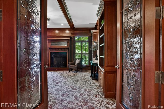 2360 Private Drive, Lake Angelus, MI 48329