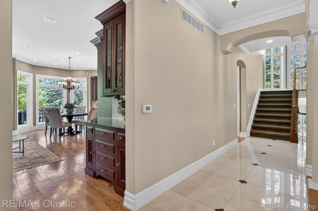 2360 Private Drive, Lake Angelus, MI 48329