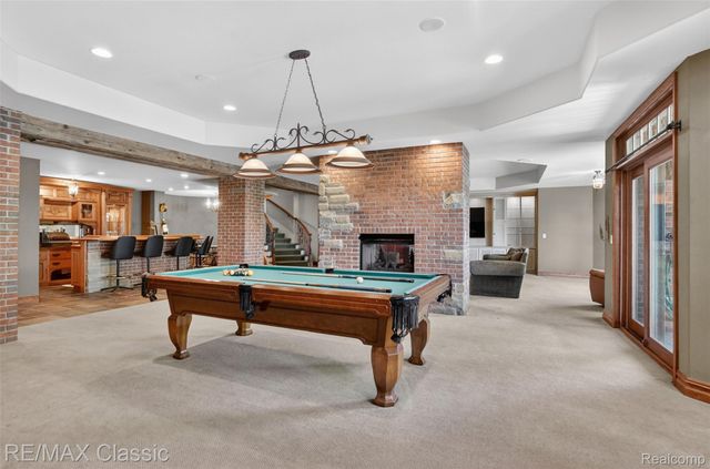 2360 Private Drive, Lake Angelus, MI 48329