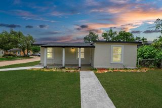 501 Schilling Street, Baytown, TX 77520