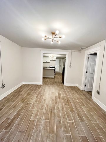 2512 S Trumbull Avenue BF, Chicago, IL 60623