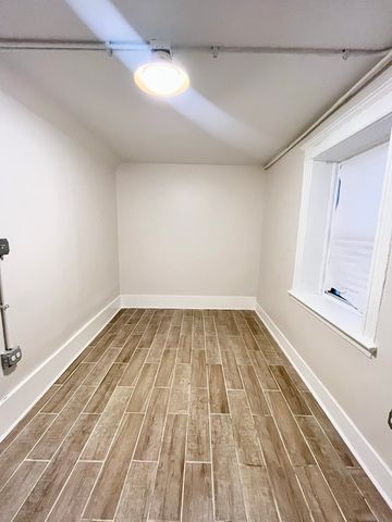 2512 S Trumbull Avenue BF, Chicago, IL 60623