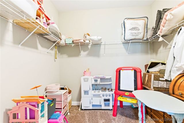 2073 Prestwick Place, Henryville, IN 47126