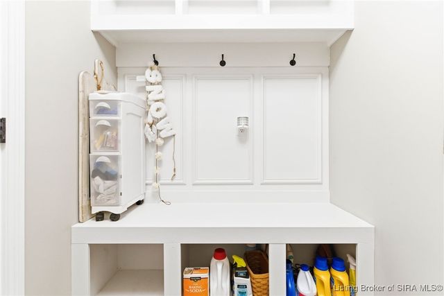 2073 Prestwick Place, Henryville, IN 47126