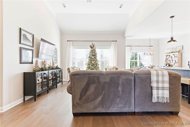 2073 Prestwick Place, Henryville, IN 47126