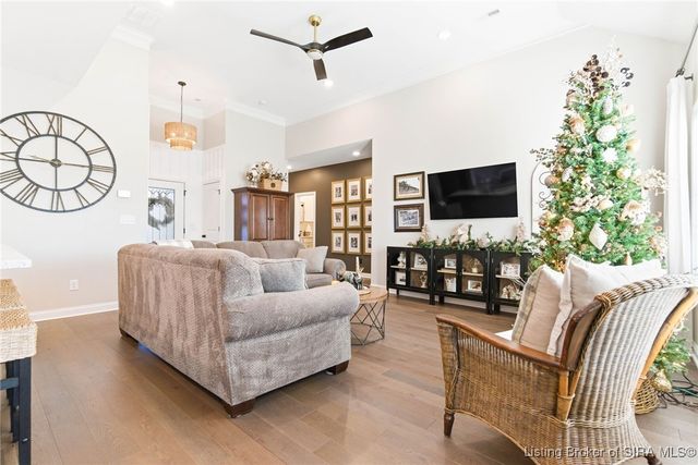 2073 Prestwick Place, Henryville, IN 47126