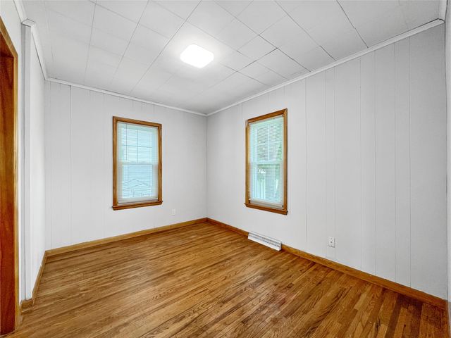 1220 Lincoln Way, Ames, IA 50010