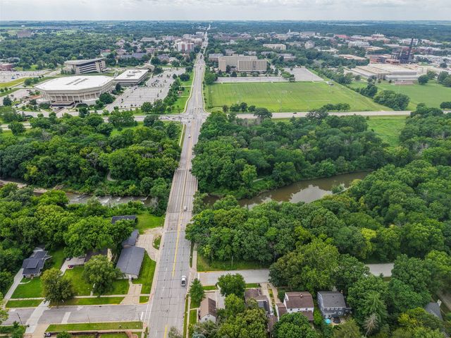 1220 Lincoln Way, Ames, IA 50010