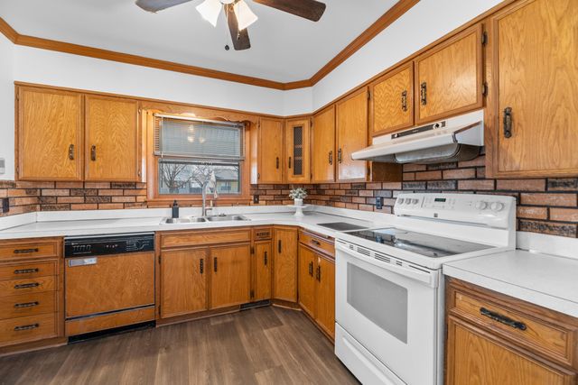 2208 S Topeka, Wichita, KS 67211