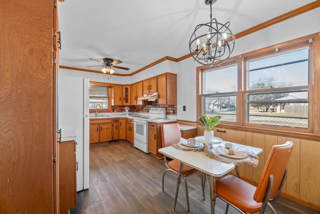 2208 S Topeka, Wichita, KS 67211