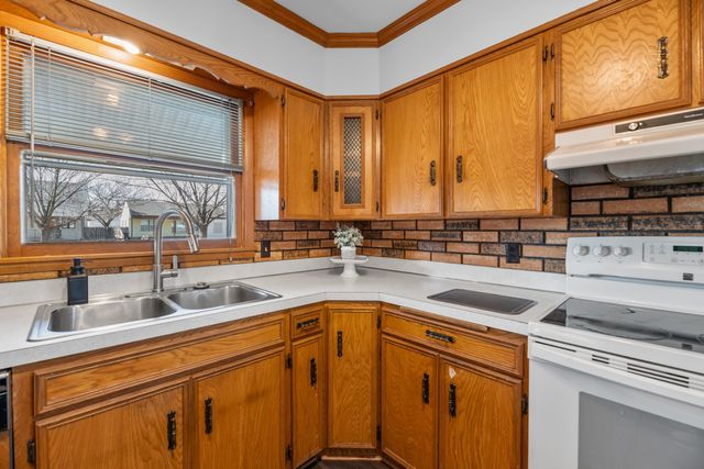 2208 S Topeka, Wichita, KS 67211