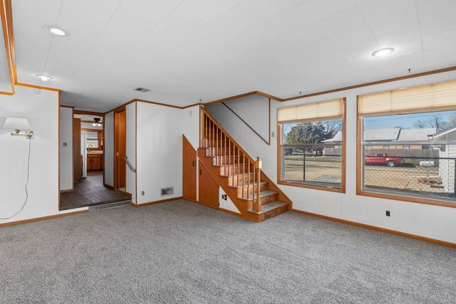 2208 S Topeka, Wichita, KS 67211