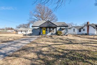 2208 S Topeka, Wichita, KS 67211